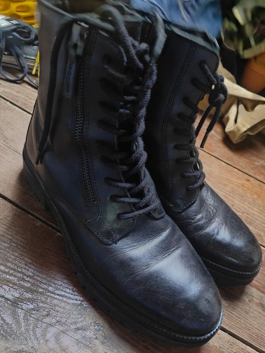 Black boots 40 size