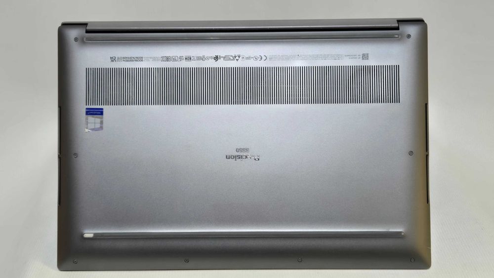DELL PRECISION 5550 i7-10850H 16ГБ 256ГБ T1000 4 ГБ 15.6"  FHD+ IPS