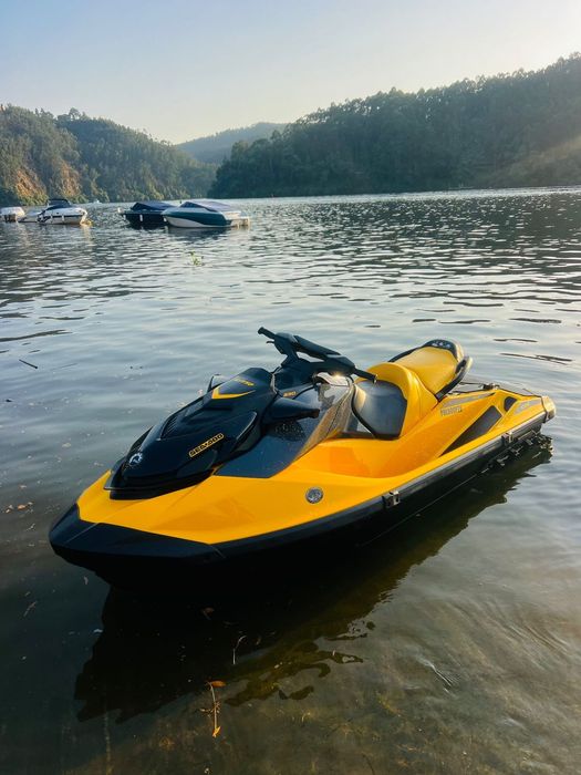 Sea-Doo GTR 230 - BRAND-NEW ENGINE (0h) WITH WARRANTY + LED TRAILER