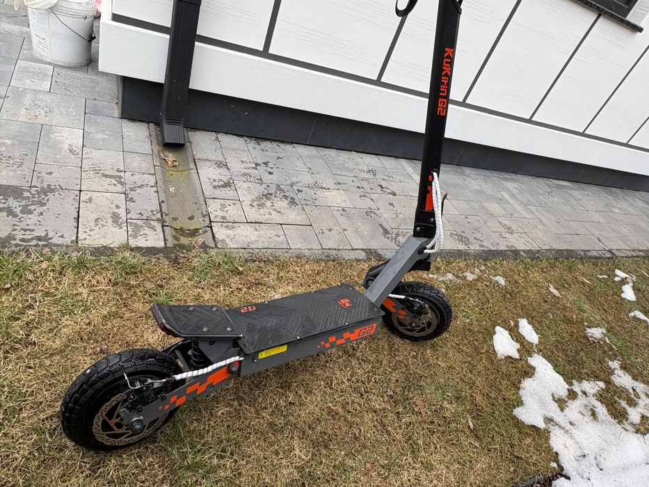 Електросамокат г2