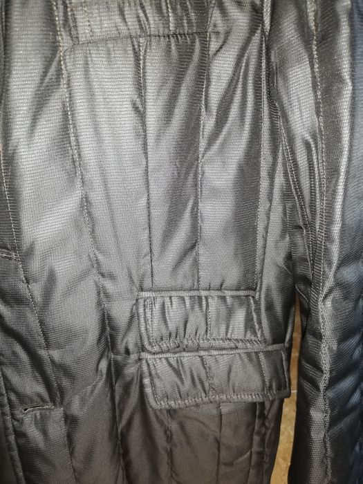 Casaco castanho under blue