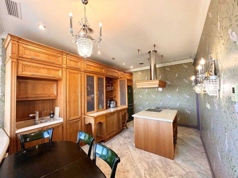 Три спальни! Генератор! ЖК Славия. Продам квартиру в Днепре. Срочно.