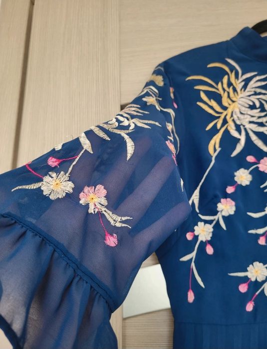 Asos 40 L plisowana M 38 sukienka granatowa haft hafowana wesele kwiat