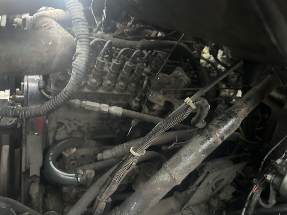 Silnik cummins 8.3