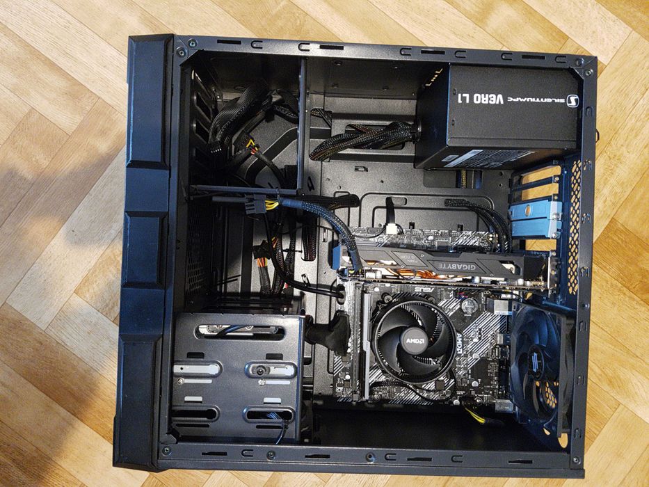 Komputer Do Lekkich Gier AM4 Zen 1600 RX470 8GB RAM SSD 256
