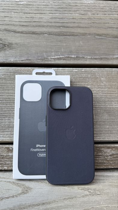 Etui z tkaniny FineWove Magsafe do Iphone’a 15 w różnych kolorach