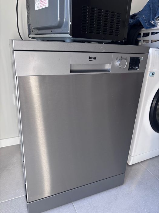 Máquina de lavar loiça BEKO