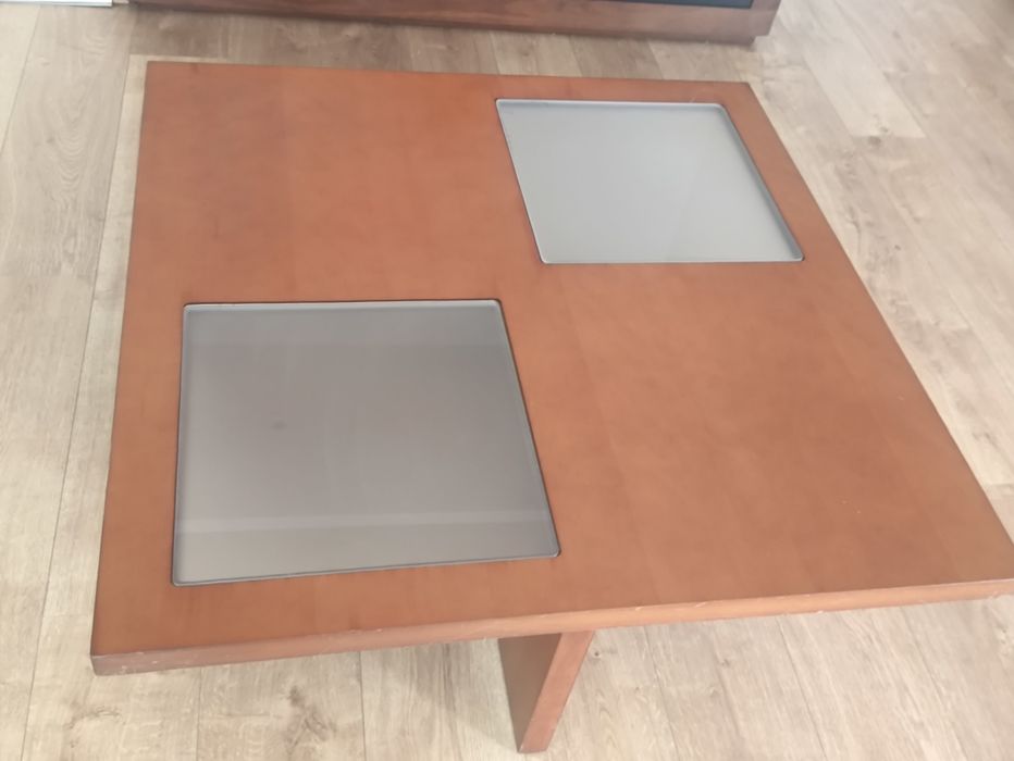 Mesa de Centro em Cerejeira