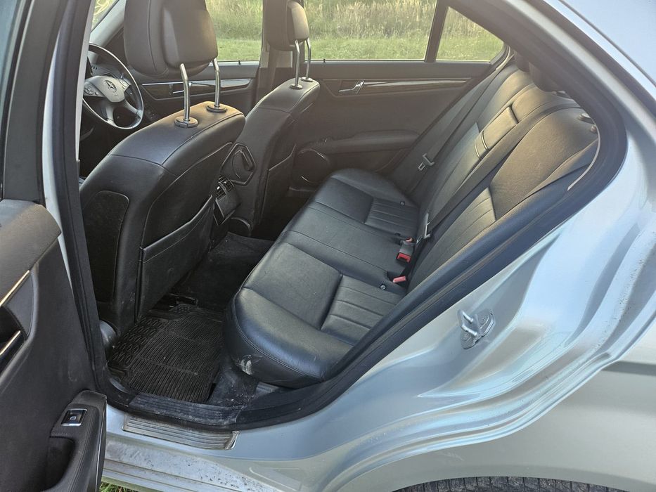 Продам Mercedes C-klass diesel automat
