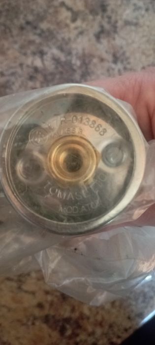 Заправний комплек  ВЗУ Tomasetto для монтажа на кронштейнi