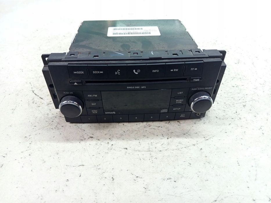 RADIO RADIOTWARZACZ AUX CD DODGE CHALLENGER 08-14 68021161AE