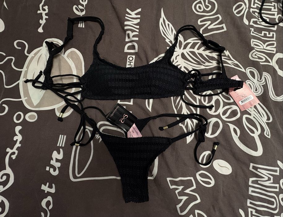 черный купальник