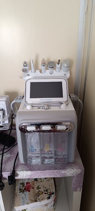 Venda de máquina Hydrafacial com pouco uso