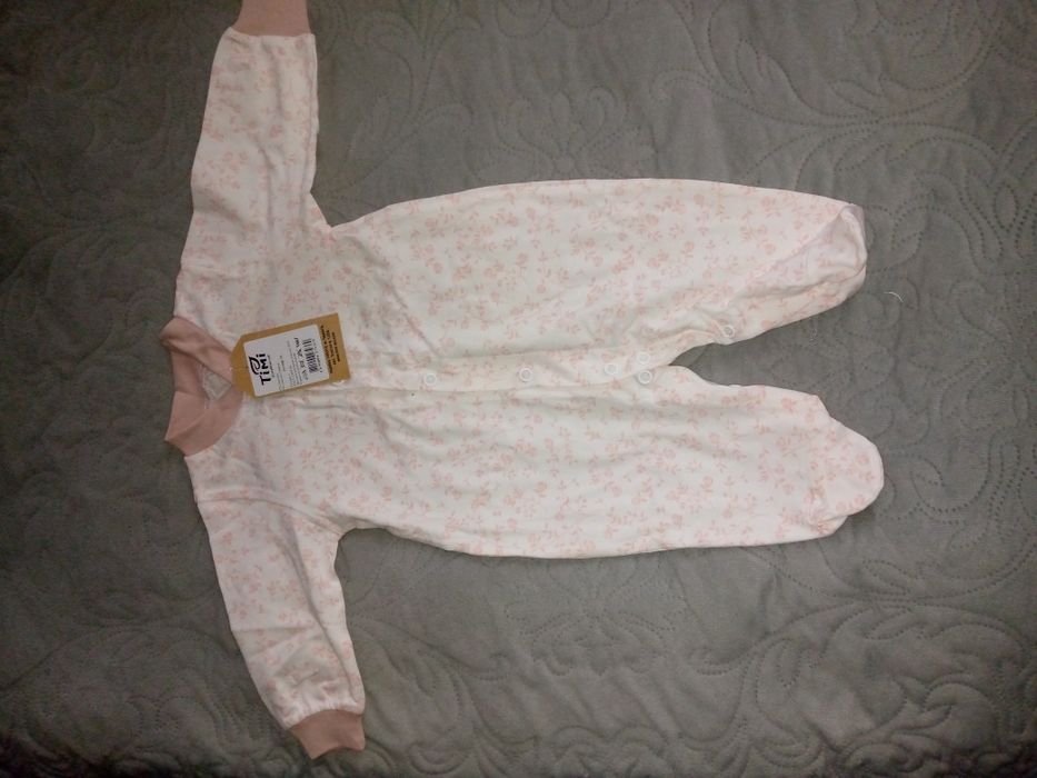 Комбінезон для немовляти