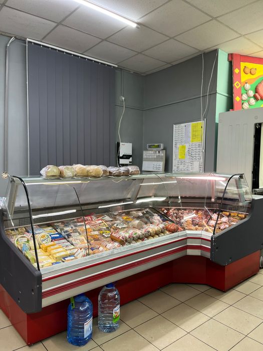 Холодильна вітрина б/у