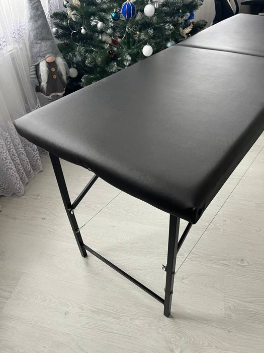 Косметологічна кушетка для майстра