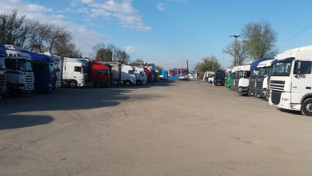 Parking samochodów ciężarowych TIR