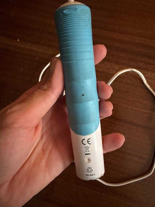 Електрична зубна щітка Braun Oral-B