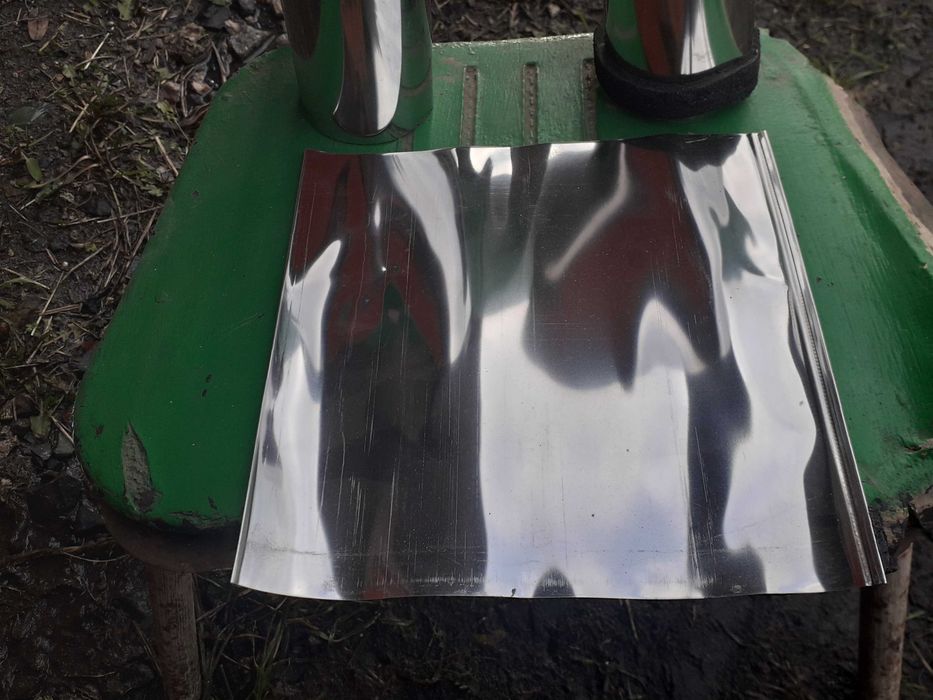 Пищевая зеркальная нержавейка 0,15мм.