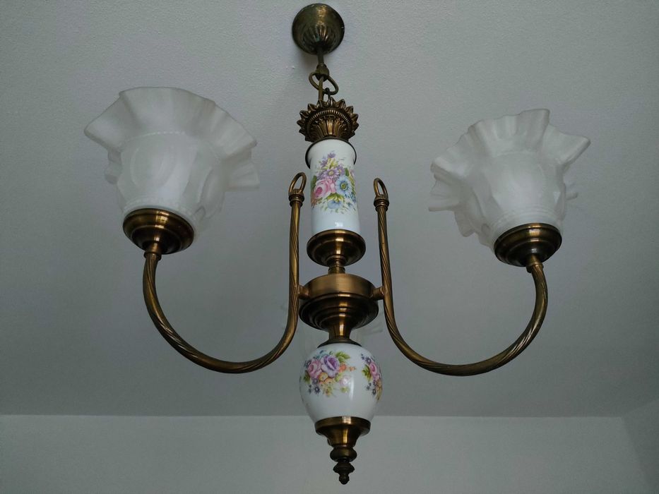 Candeeiro de tetos e apliques