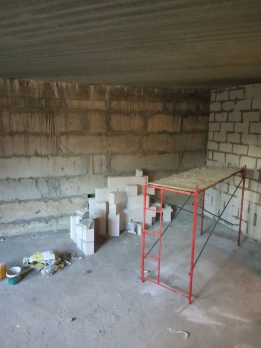 ТЕРМІНОВИЙ ПРОДАЖ !!! Комерція - 60,6м2 (500 $/м2)
