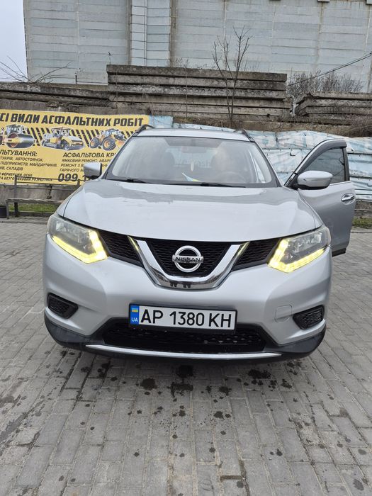 Nissan Rogue sl 2,5 gaz/benz