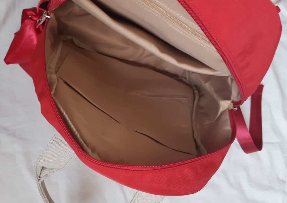 Mochila vermelha