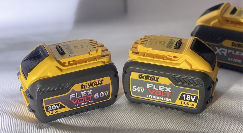 Акумулятор / Батерея Dewalt 12ah Нова Flexvolt-12000mah