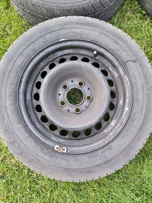Koła Felgi 15" Mercedes 7J ET37, Opony letnie 205/65/15.