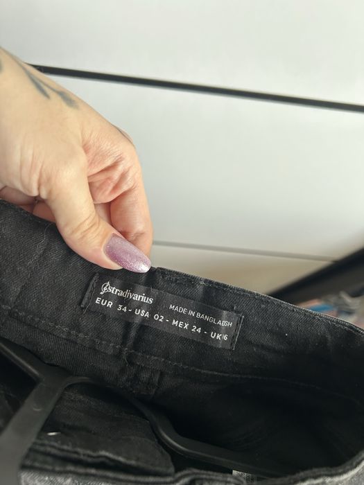 Stradivarius 34 dżinsowa spódniczka czarna jeans