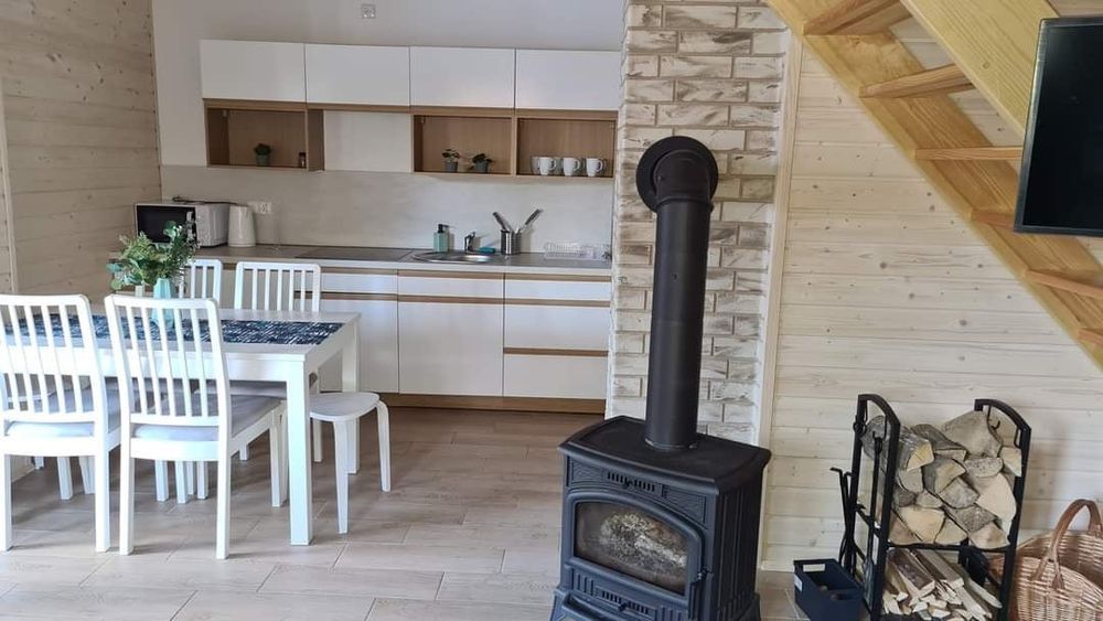 Sosnowe Wzgórze Domki Letniskowe Mazury, nad jeziorem, basen, pomost