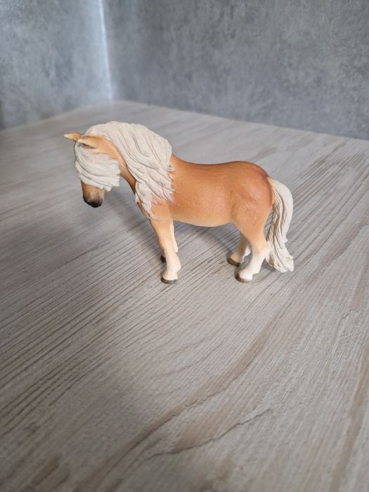 Schleich koń Kuc Islandzki klacz 13790