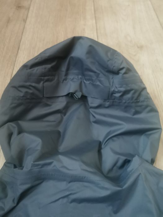 Kurtka 4f przeciwdeszczowa j. nowa.