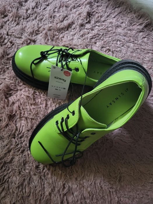 Nowe zielone buty rozmiar 41 (wkł. 26,5cm) sinsay