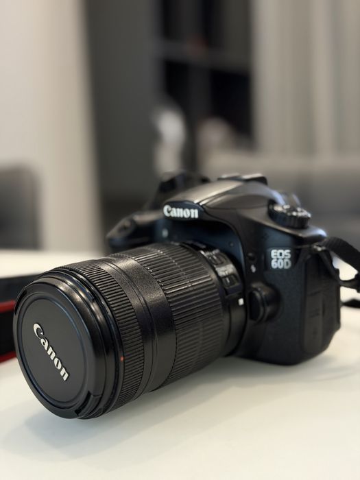 Продам фотоапарат Canon EOS 60D