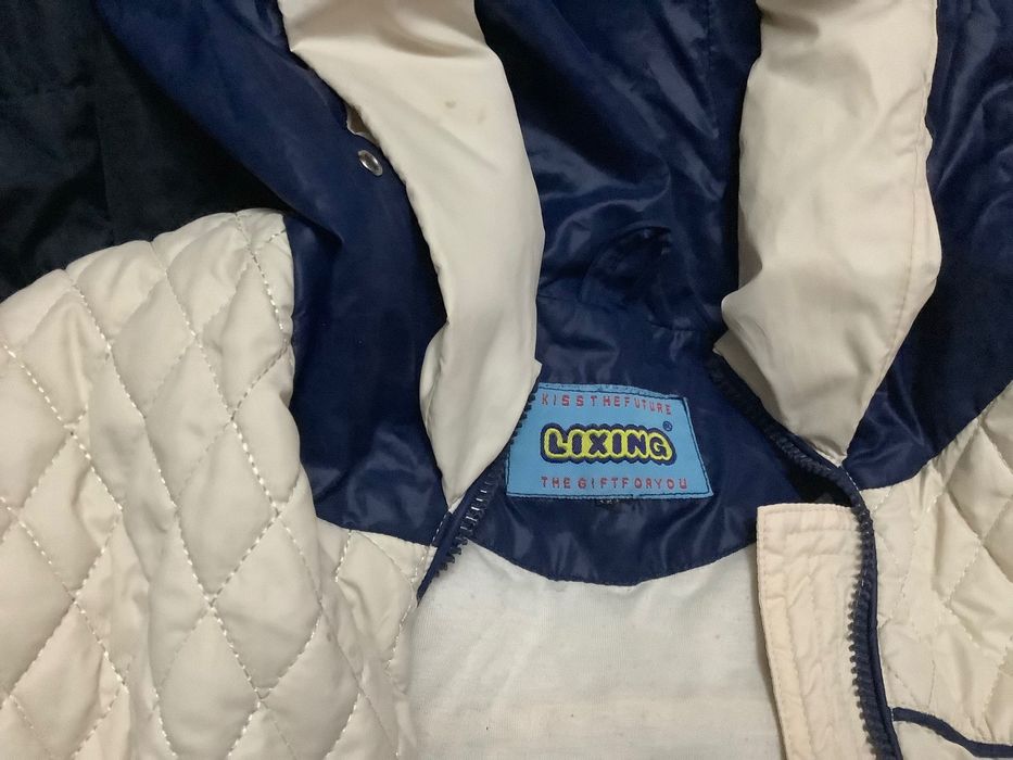 Куртки на девочку