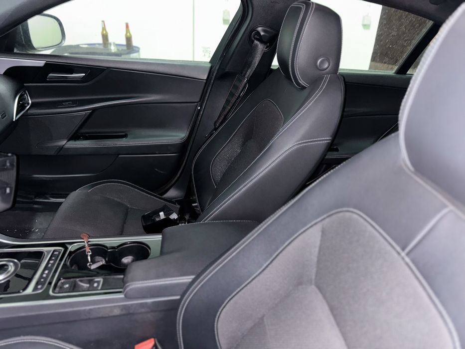 Jaguar XE-Rsport 2017