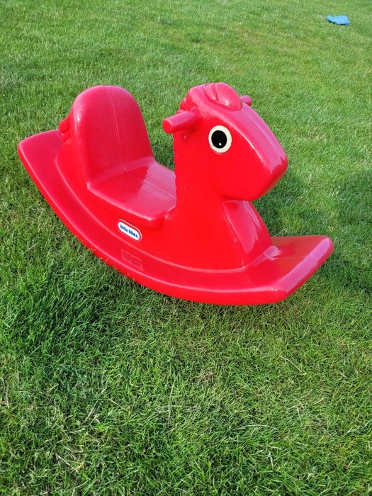 Little tikes bujany koń podwórkowy