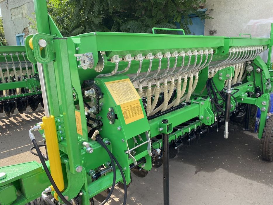 АКЦІЯ Зернова сівалка СЗМ 4 Ніка Велес Агро (Great Plains CPH-1500)