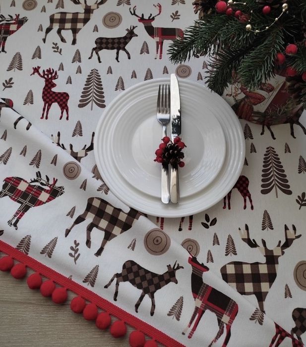 Новорічні скатертини, серветки, доріжки