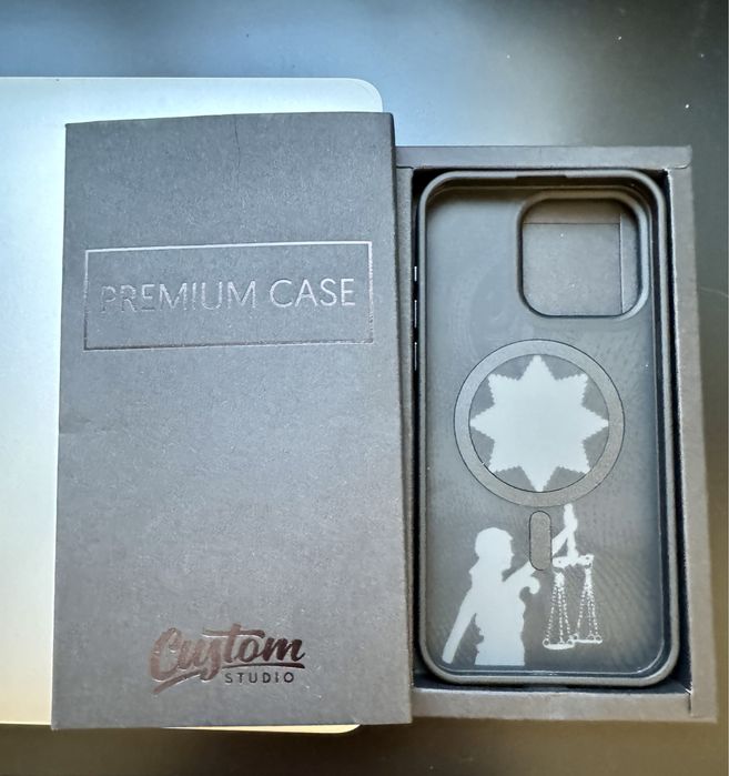 Продам чохол (Custom) на Iphone 15 Pro Max