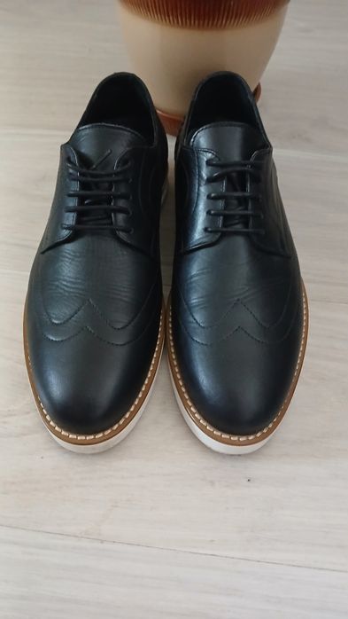 Продам  шкіряні туфлі Bianko