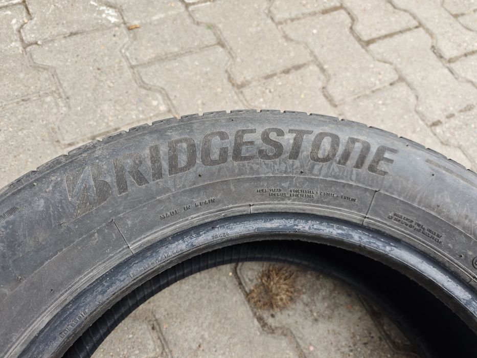 Opony Bridgestone Turanza t005 17 215 60r17