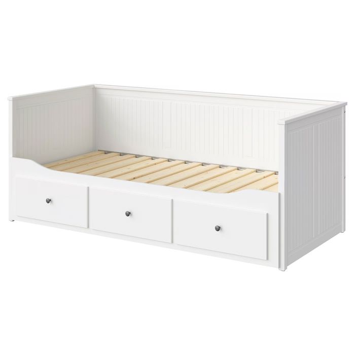 Cama HEMNES mais Colchão