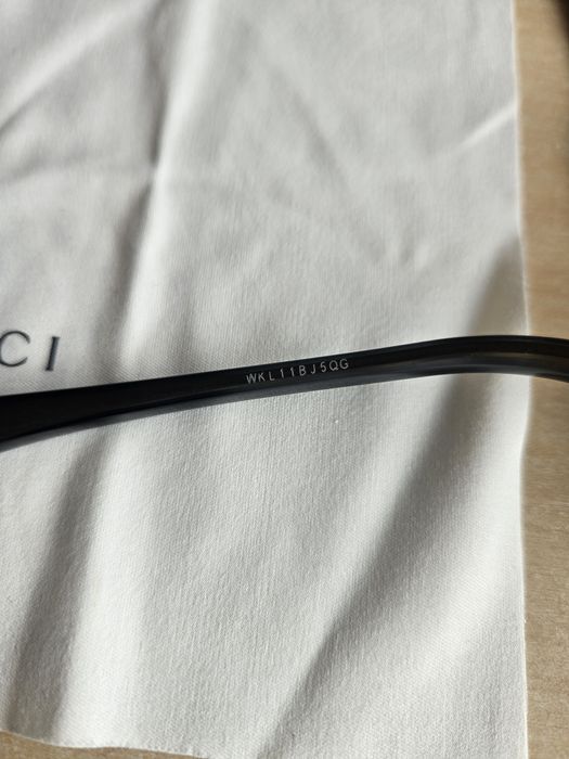 Szare okulary przeciwsłoneczne Gucci