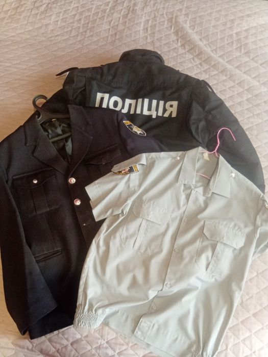 Форма поліції чоловіча