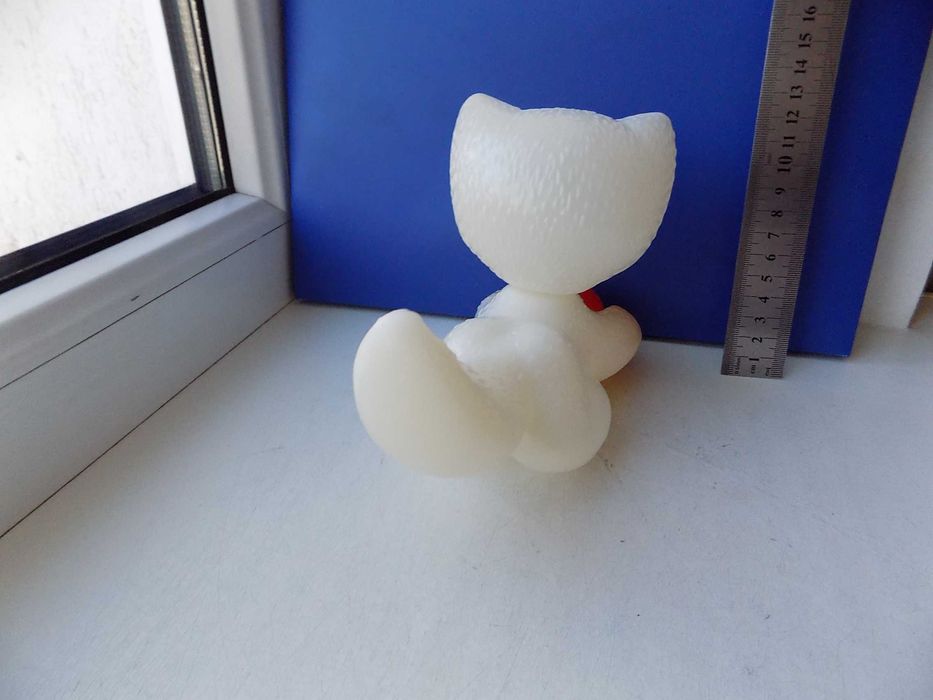 Игрушка полиэтилен СССР Котенок с мячом Клеймо