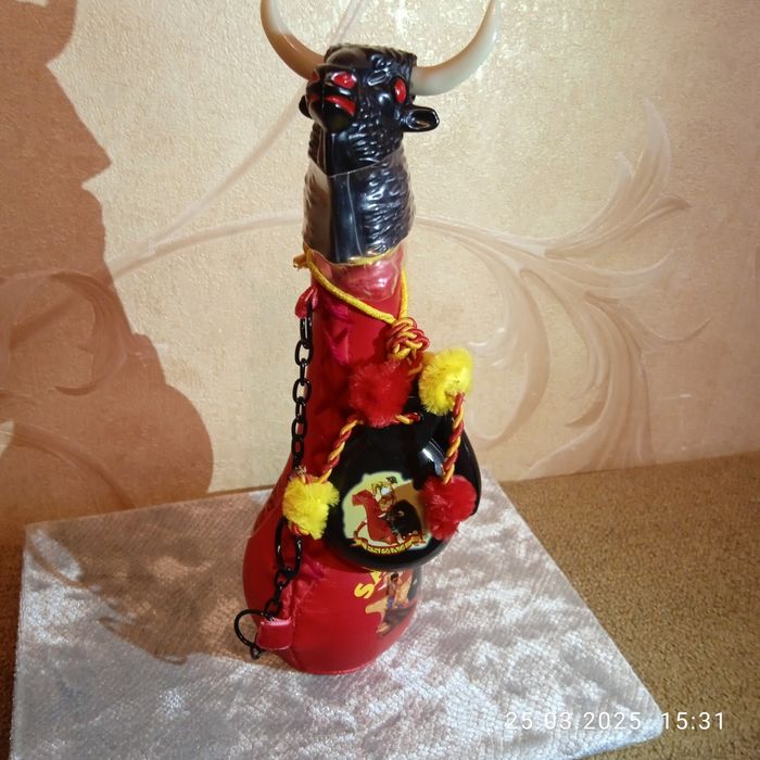 Декоративна пляшка.