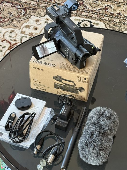Kamera Sony HXR-NX80 - dodatki