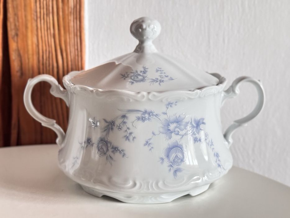 Porcelanowa waza niebieski wzór niebieskie kwiatki  róża  Mitterteich Bavaria retro